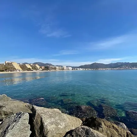 Aquarium 1b Terraza 25 M2 * Roses