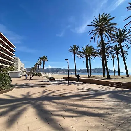 Aquarium 1b Terraza 25 M2 Apartment Roses
